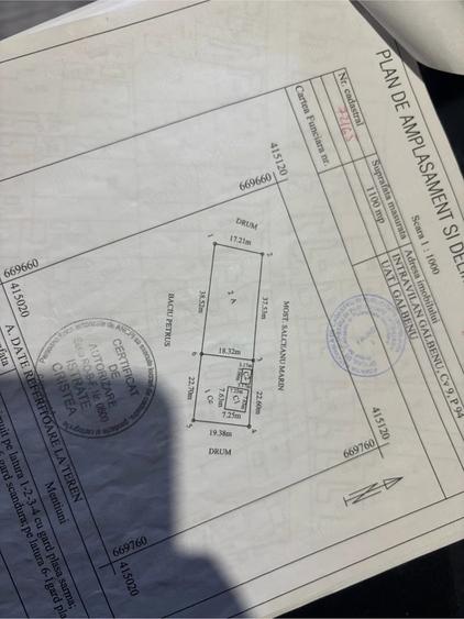 Casă cu 3 camere cu Teren 1300 Mp în Central
