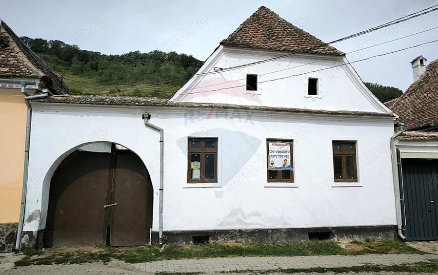 Casă cu Teren 1694 Mp în Biertan