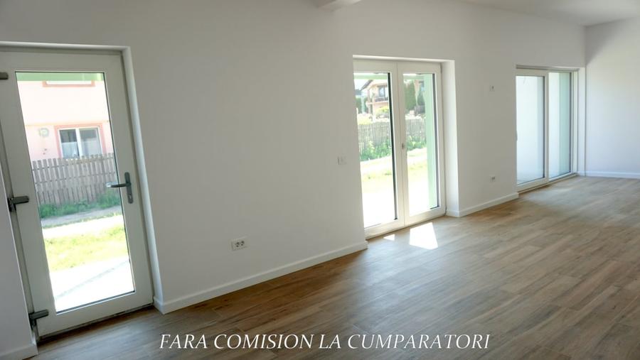 Duplex cu 4 camere cu Canalizare în Bujoreni