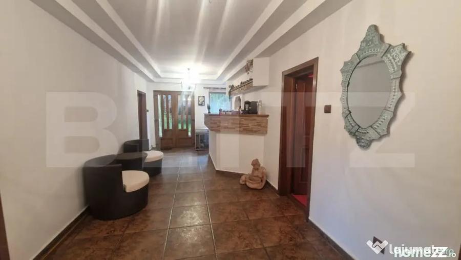 Casă cu 12 camere cu Teren 4780 Mp în Moieciu