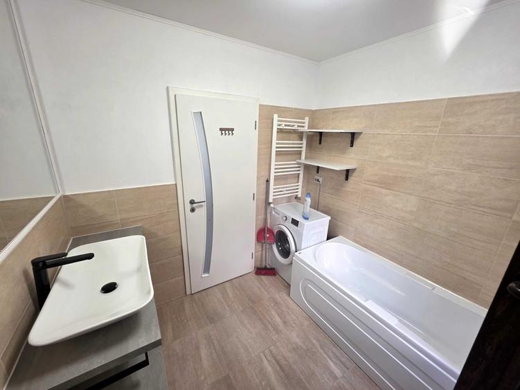 Apartament cu 2 camere decomandat în Lețcani