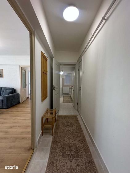 Apartament cu 3 camere decomandat în Micro 15