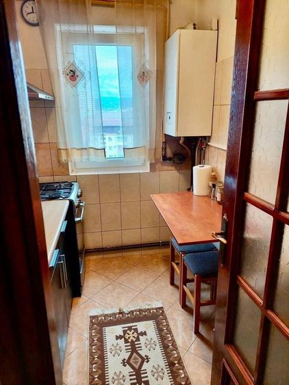 Apartament cu 3 camere decomandat în Ostroveni