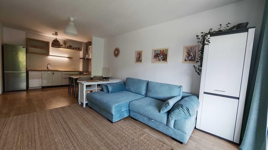 Apartament cu 2 camere semidecomandat în Noua