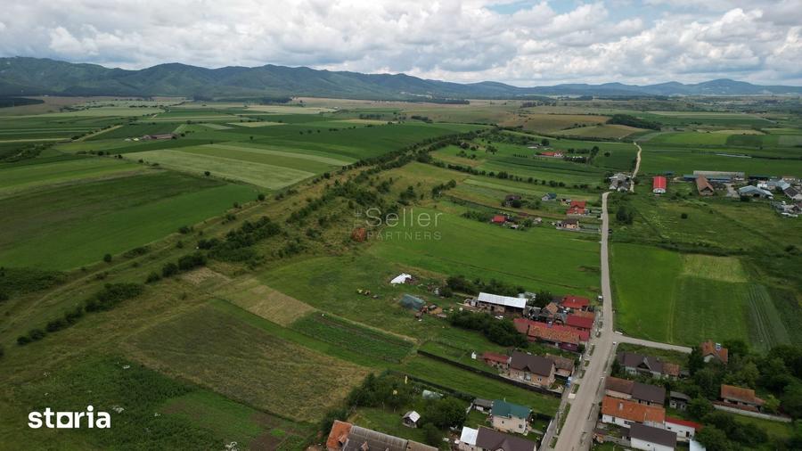 Teren de 1150 mp, în Feldioara