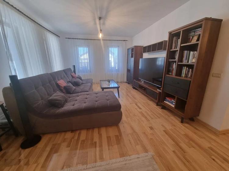 Casă individuală cu 4 camere cu Teren 500 Mp în Moara Nica