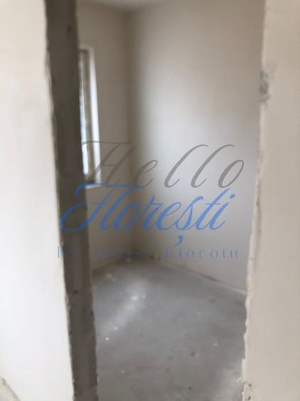 Duplex cu 4 camere semidecomandat cu Canalizare în Dâmbul Rotund
