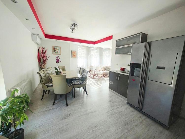 Casă individuală cu 6 camere cu Canalizare în Limanu