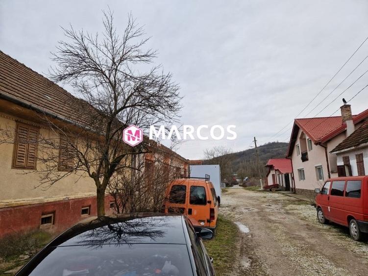 Casă individuală cu 3 camere cu Teren 1000 Mp în Goruia