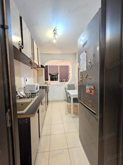 Apartament cu 2 camere semidecomandat în Dristor