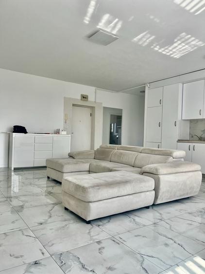 Apartament cu 2 camere decomandat în Exterior Vest