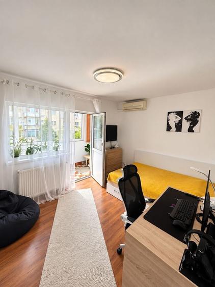 Apartament cu 3 camere decomandat, mobilat în Dâmbovița
