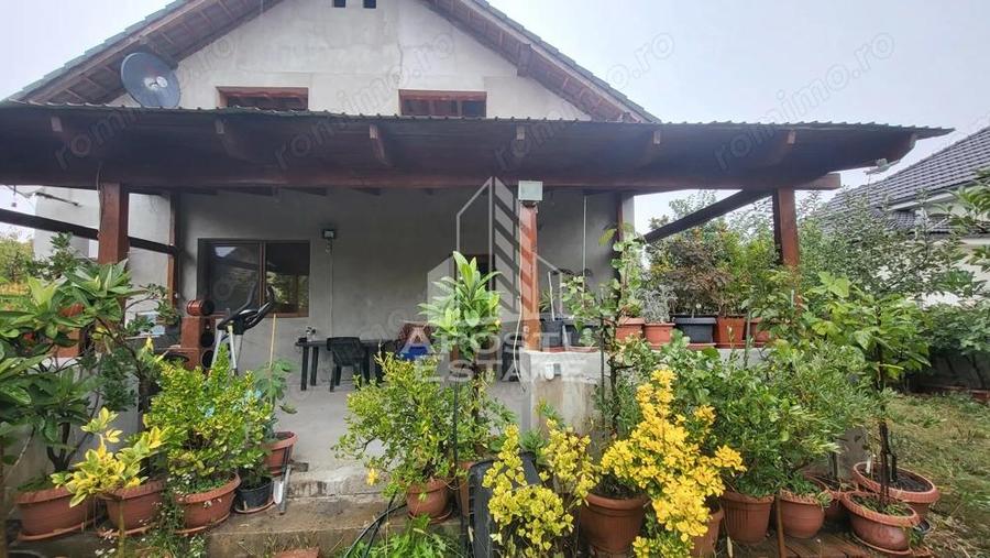 Casă cu 5 camere cu Teren 800 Mp în Giarmata