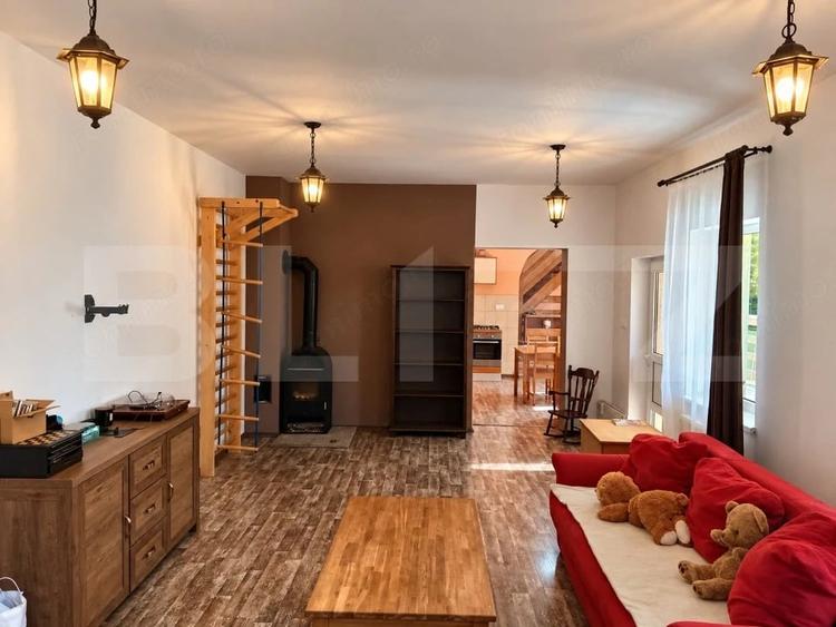 Casă cu Teren 1600 Mp în Cornești (Crăciunești)