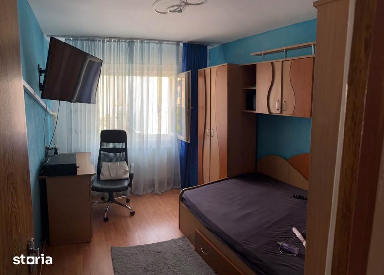 Apartament cu 3 camere în Tudor Vladimirescu