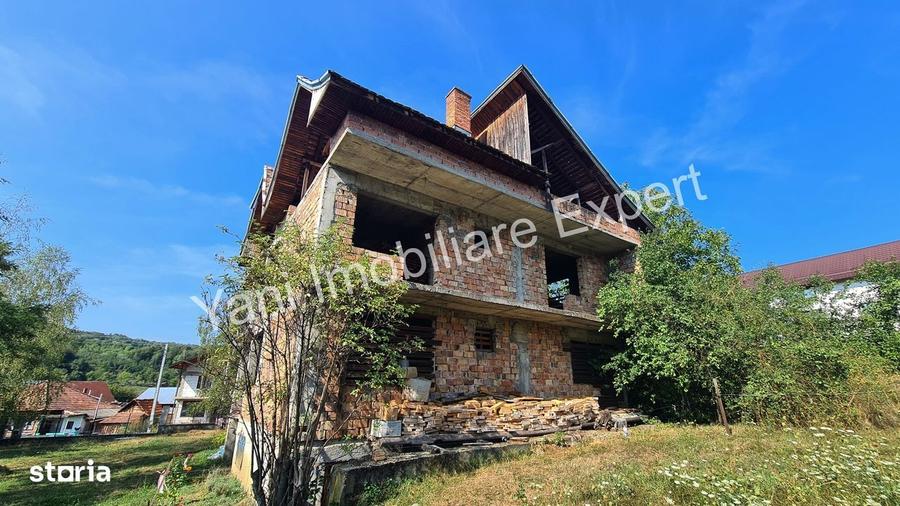 Casă cu 4 camere în Valea Danului