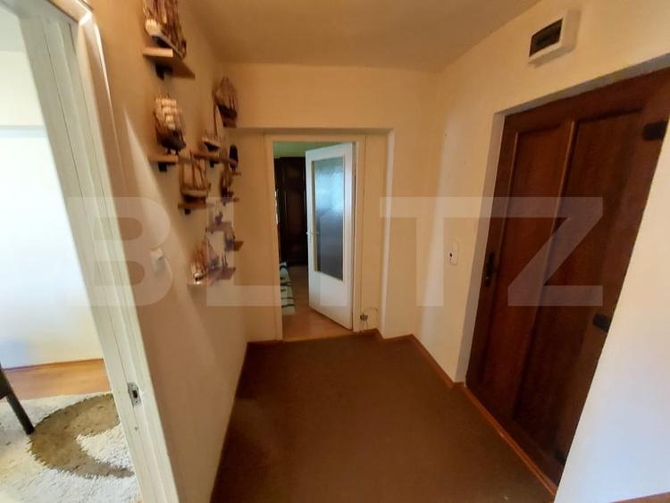 Apartament cu 2 camere decomandat, mobilat în Sud