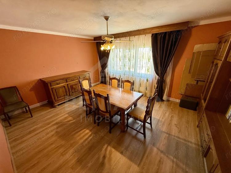 Apartament cu 4 camere decomandat în Craiovița Nouă
