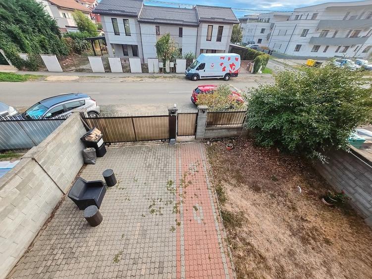 Casă cu Teren 300 Mp în Giroc