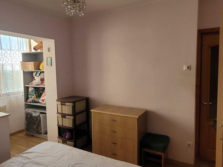 Apartament cu 2 camere decomandat în Micro 20