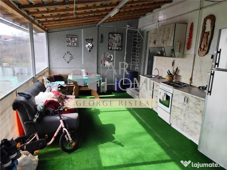 Casă cu 3 camere cu Teren 1364 Mp în Central