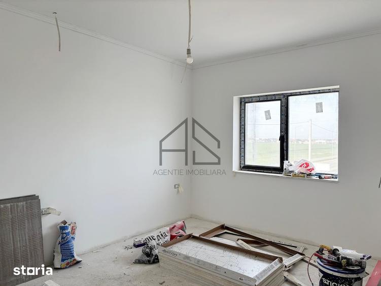 Apartament cu 3 camere în Sântandrei
