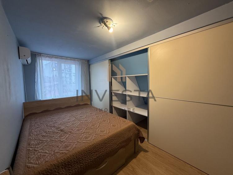 Apartament cu 3 camere semidecomandat, mobilat în Central