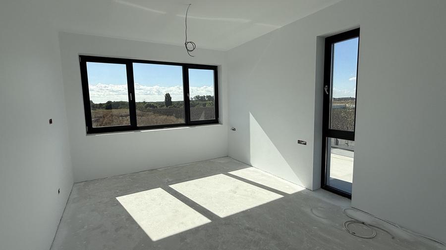 Casă individuală cu 4 camere cu Teren 804 Mp în Săftica