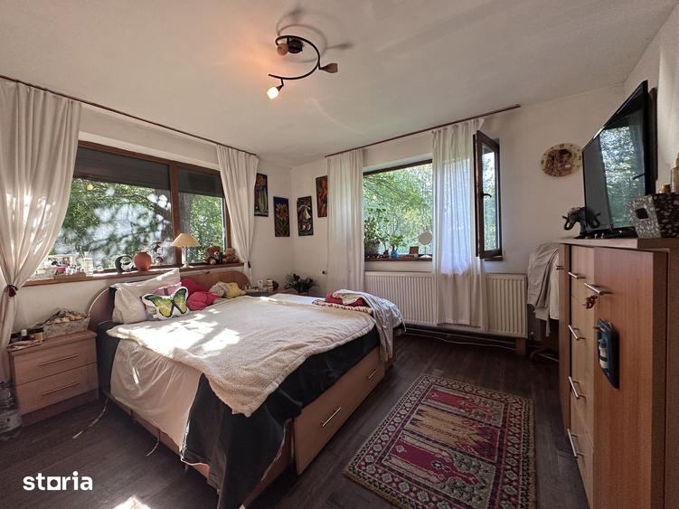 Vanzare casa in Pucioasa, Dambovi?a - 4 camere - teren 5.808 mp - 3