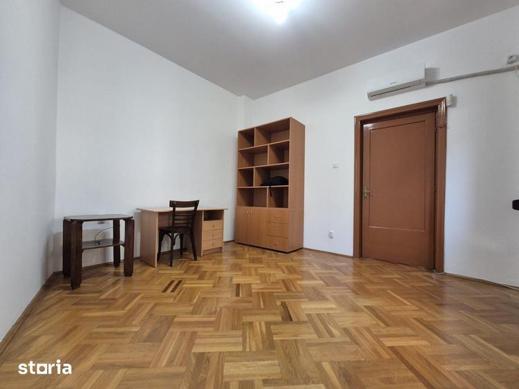Casă cu 4 camere cu Teren 204 Mp în Ștefan cel Mare