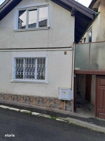 Casă cu 3 camere cu Teren 90 Mp în Schei