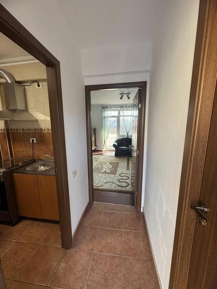 Apartament cu 2 camere, mobilat în Central