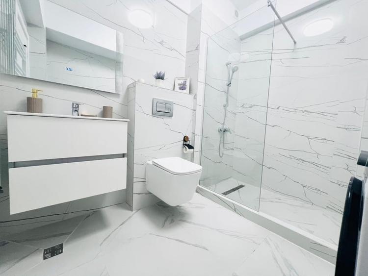 NOU /SUPERB /  COMPLET MOBILAT SI UTILAT / LOC PARCARE - 20