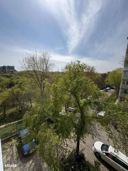 Apartament cu 2 camere semidecomandat în Pantelimon