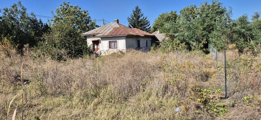 Casă individuală cu 3 camere cu Teren 1000 Mp în Curătești