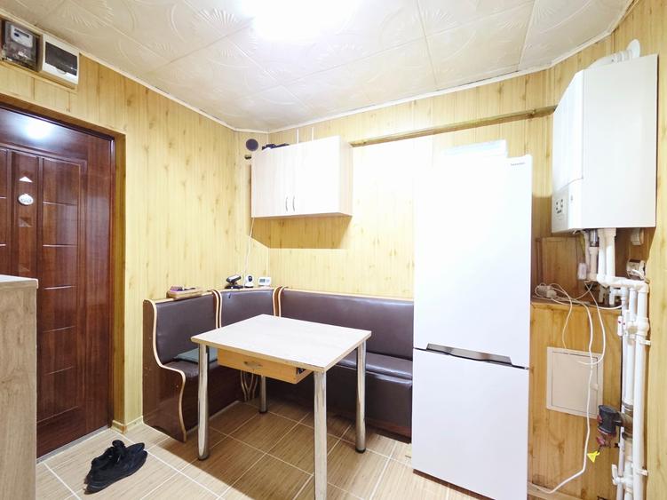 Apartament cu 2 camere decomandat în Micro 21