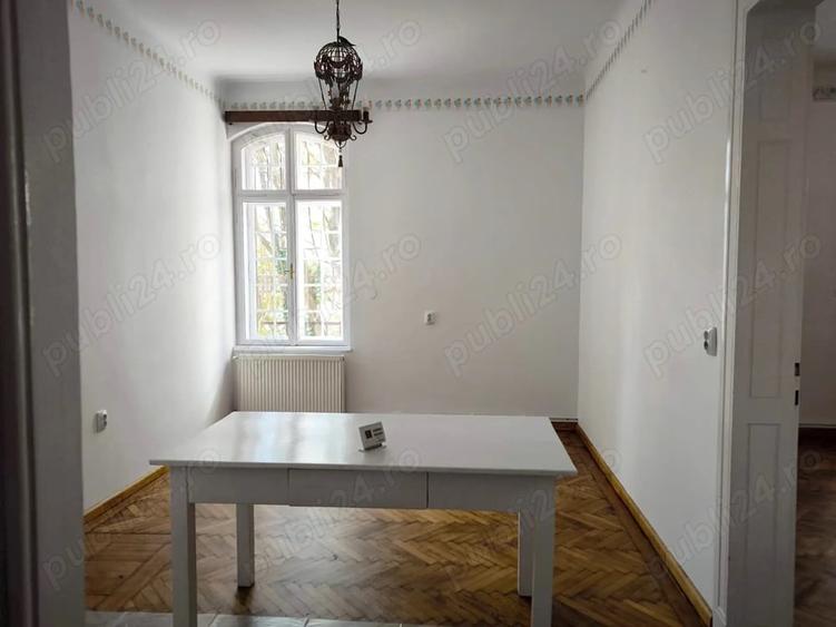 Spațiu comercial, de 200 mp, în Ultracentral