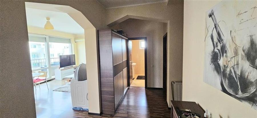 Apartament cu 4 camere decomandat în Ultracentral