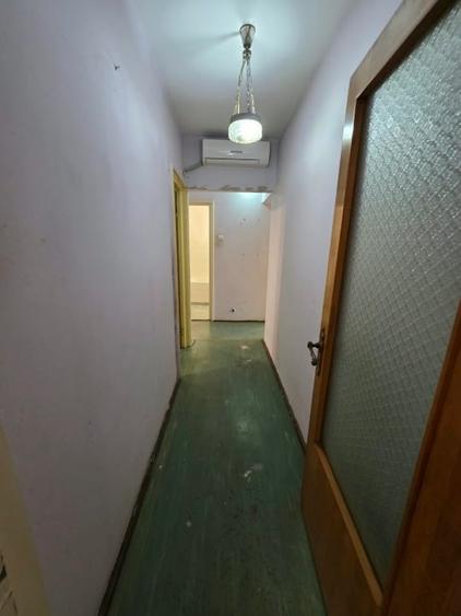 Apartament cu 4 camere semidecomandat în Drumul Taberei