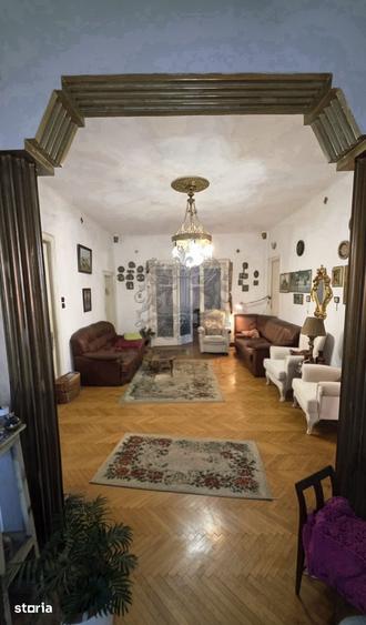 Apartament cu 5 camere în Dorobanți