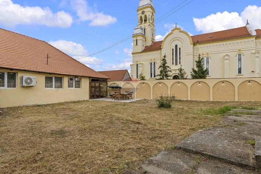 Casă cu Teren 435 Mp în Ultracentral