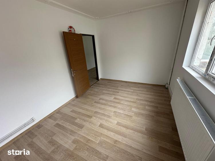 Apartament cu 2 camere decomandat în Exterior Vest