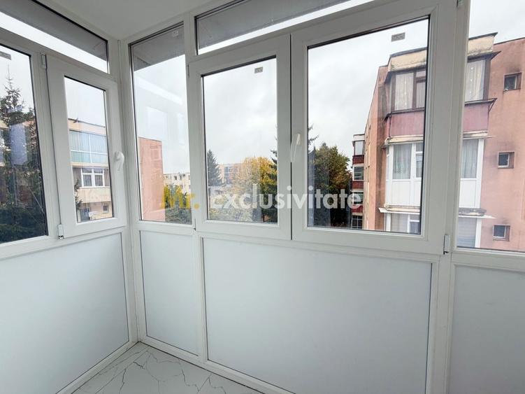 Apartament cu 3 camere decomandat în Trivale