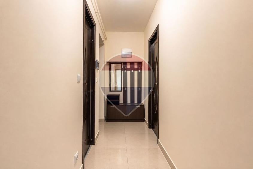 Apartament cu 3 camere decomandat în Baza 3