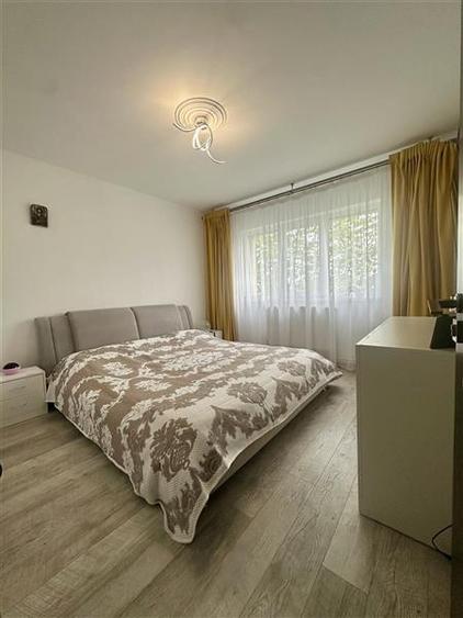 Apartament cu 3 camere decomandat, mobilat în Km 4-5
