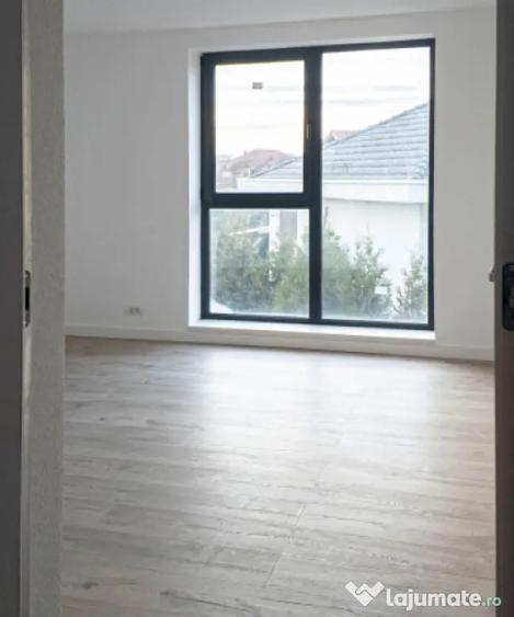 Apartament cu 4 camere decomandat în Vest