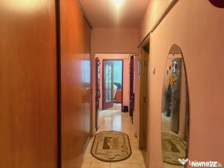 Apartament cu 3 camere decomandat în Morarilor