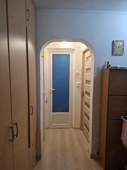 Apartament cu 2 camere decomandat, mobilat în Ostroveni