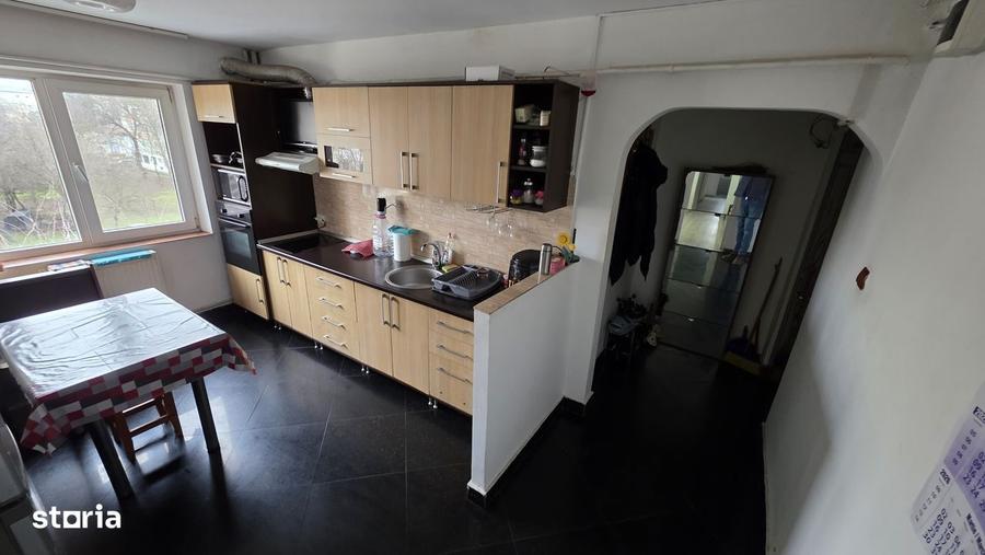 Vand ap cu 3 camere zona Posta 4 ( str. Borcea ) - 8