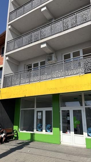 Spațiu comercial, de 88 mp, în Central